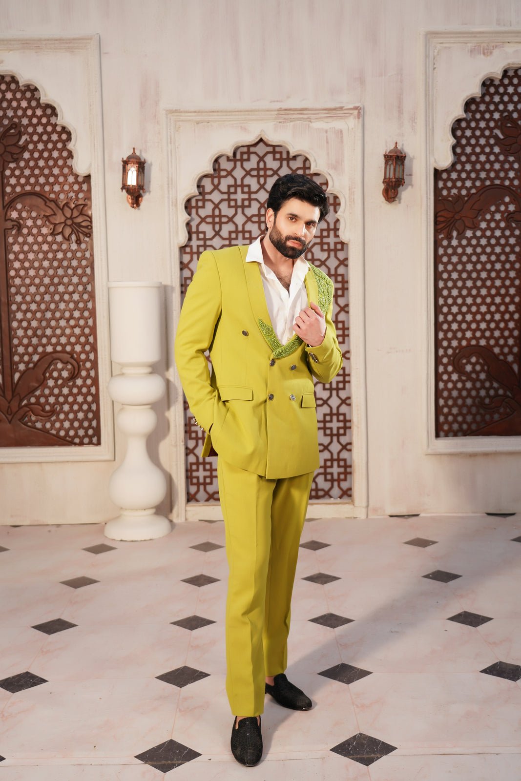 Men’s Double - Breasted Suit - Rmzey