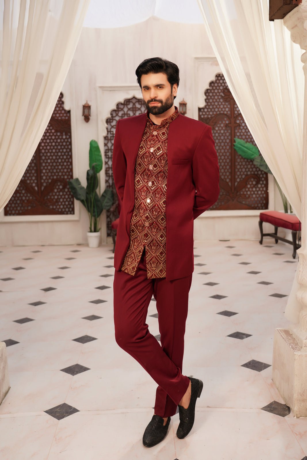 Two - Piece Men’s Eastern Suit - Rmzey